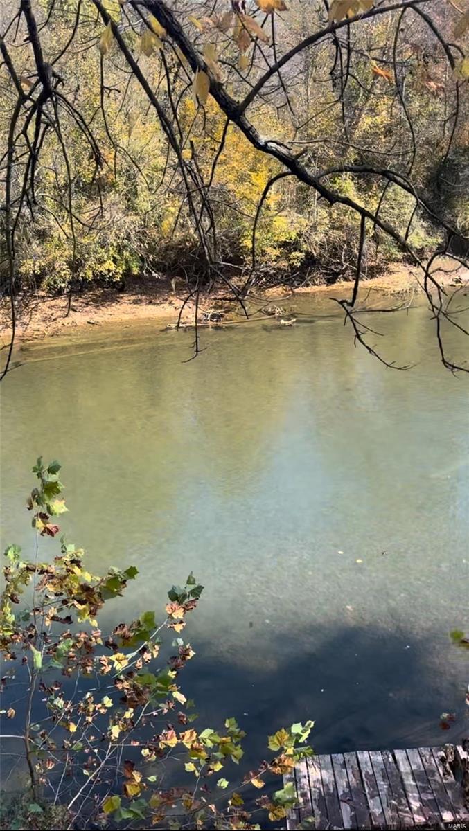 652 River Road Property Photo