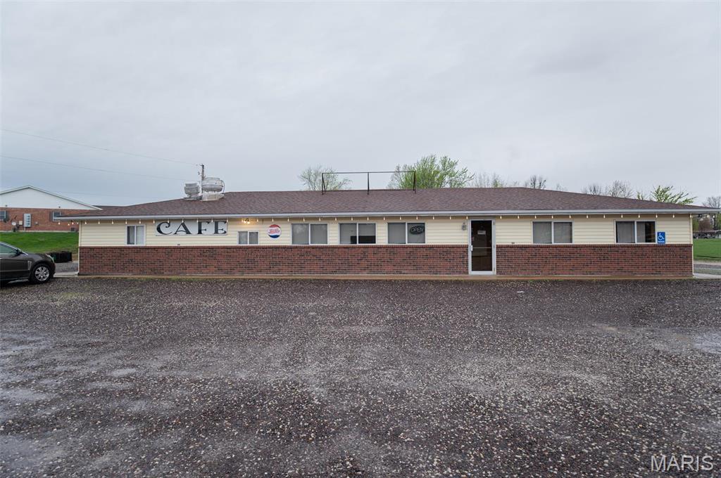 1102 W Hwy 28 1102 Property Photo 1