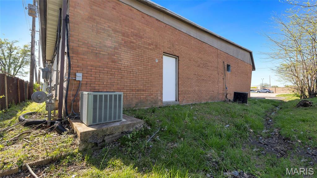 10234 Lincoln Trail Property Photo 10