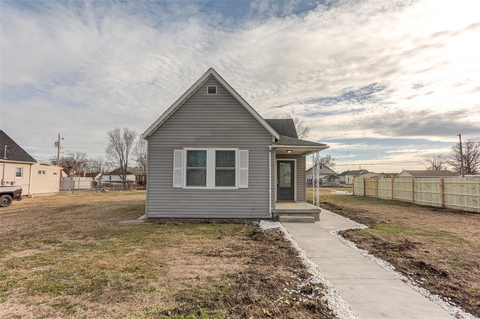1656 3rd Street Property Photo