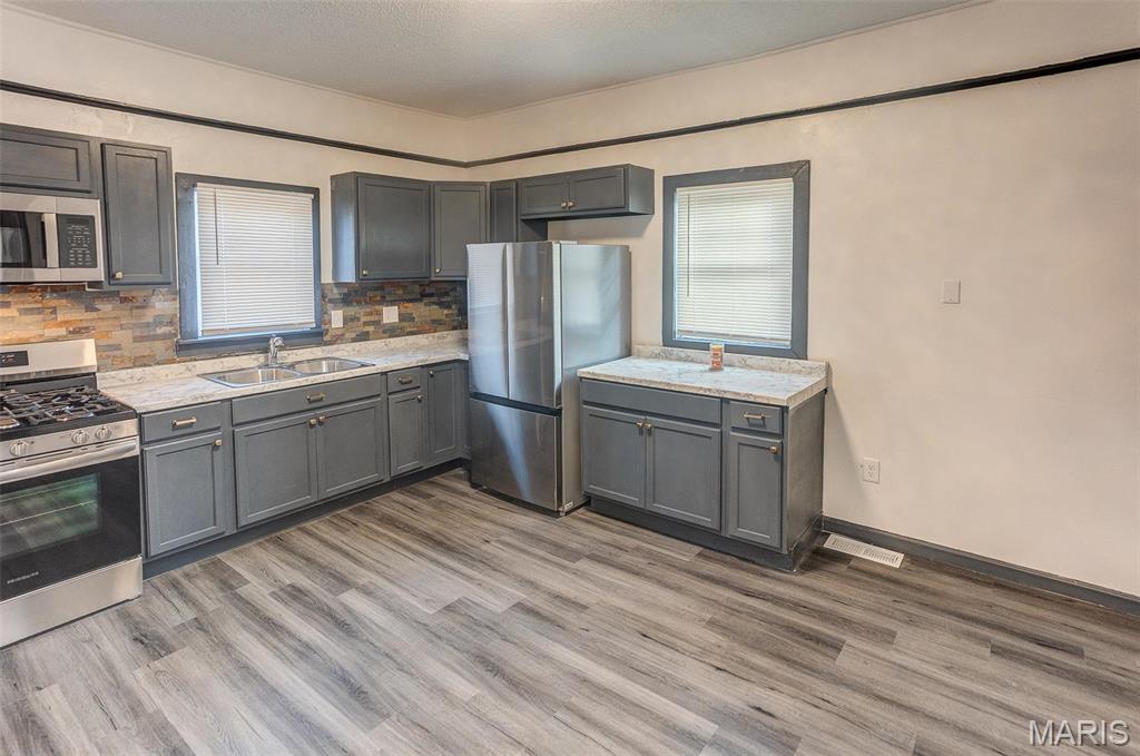 1656 3rd Street Property Photo 14
