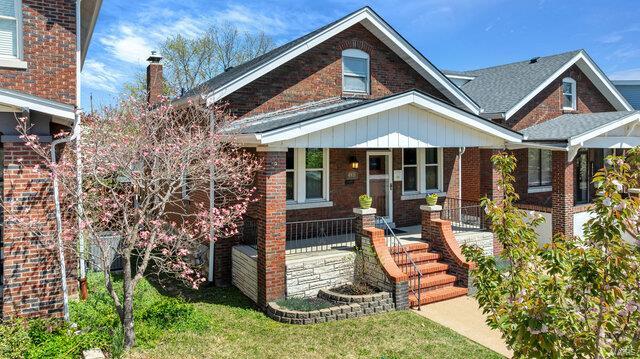 4931 Walsh Street Property Photo 1