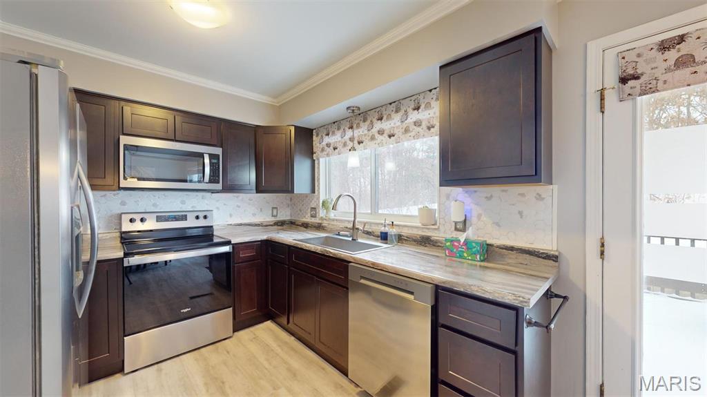 156 Cascade Terrace Drive Property Photo 11