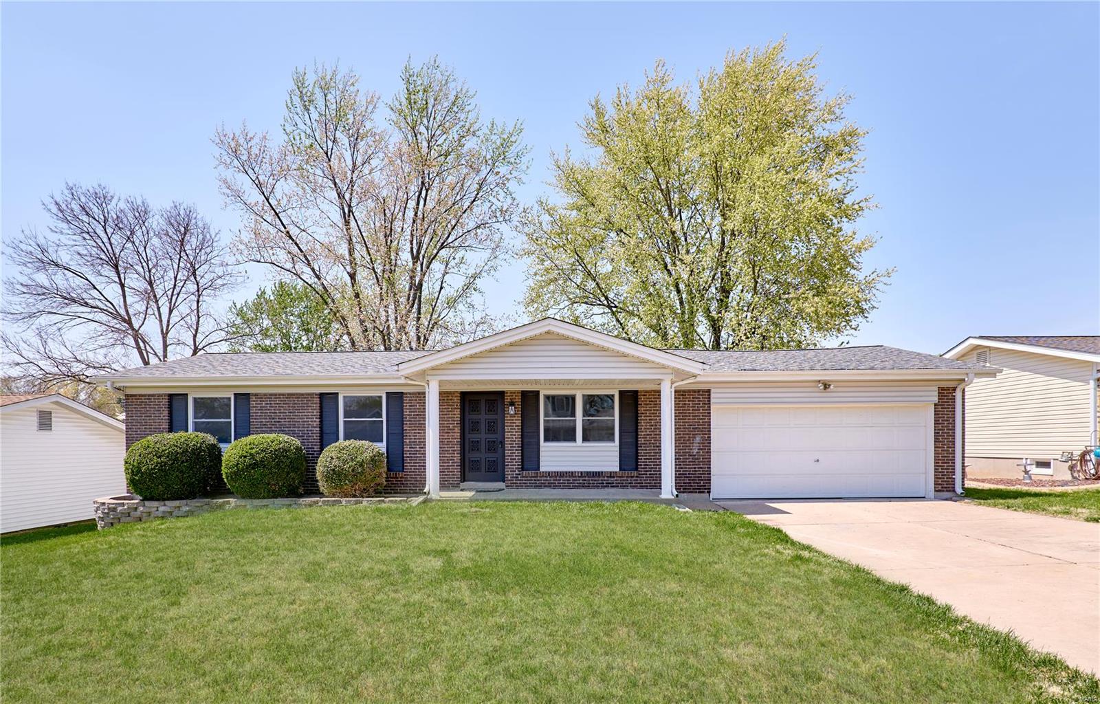 623 Riverside Drive Property Photo 1