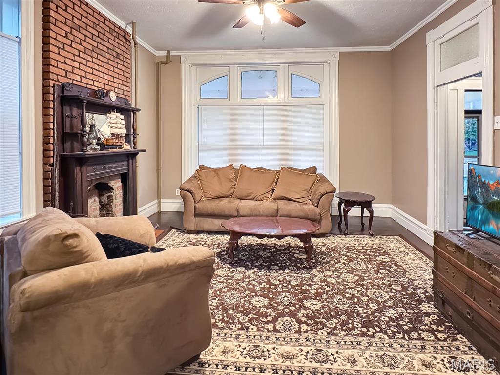 405 Cedar Street Property Photo 14