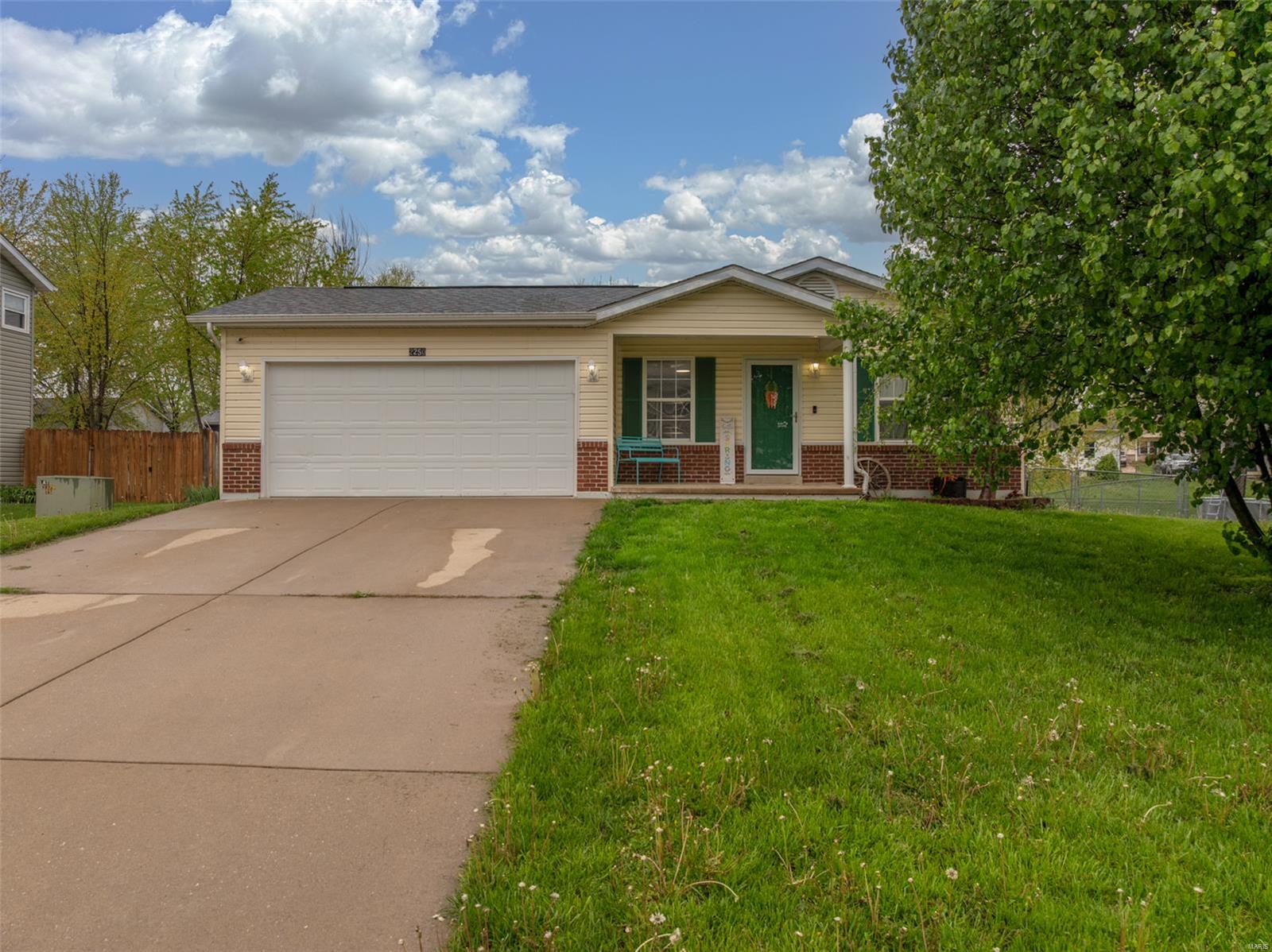 2250 Pinta Drive Property Photo