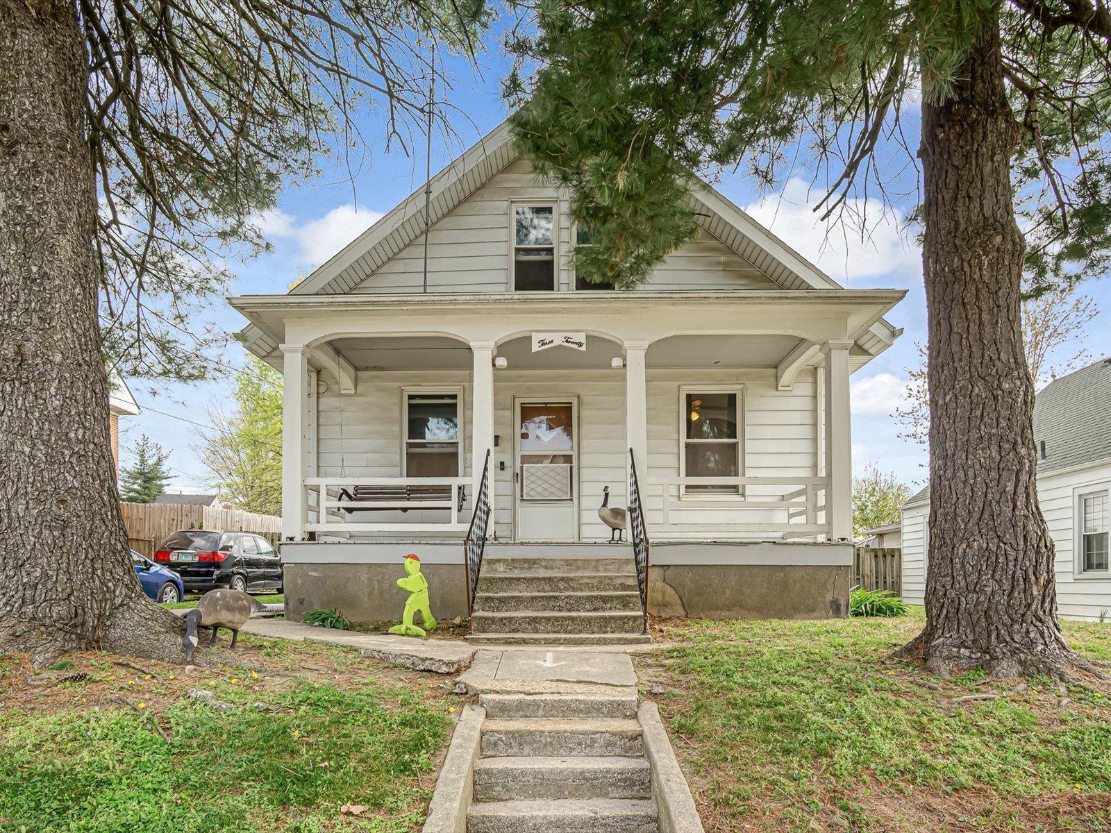 320 W 3rd Street Property Photo