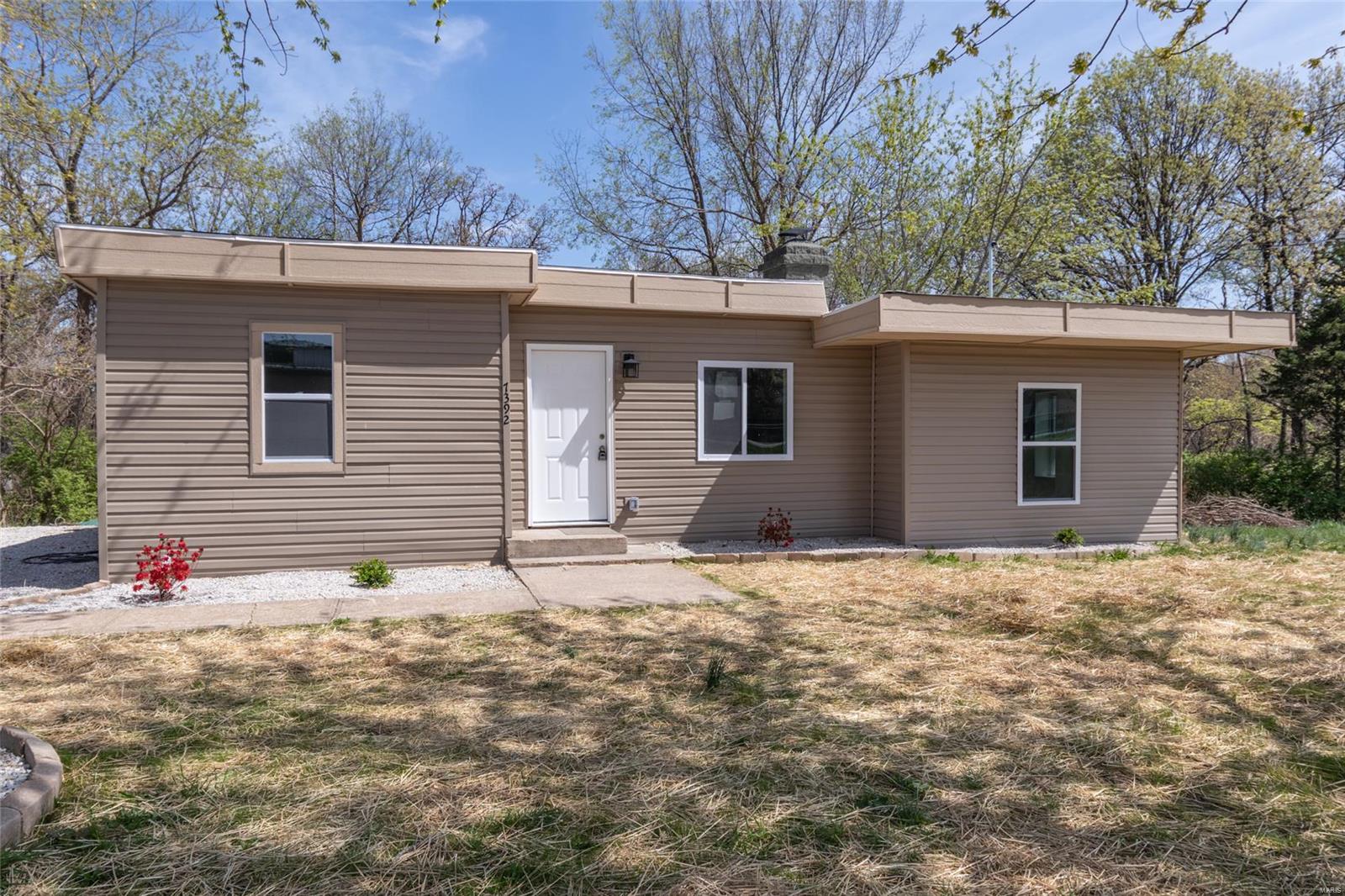 7392 Sunridge Drive Property Photo