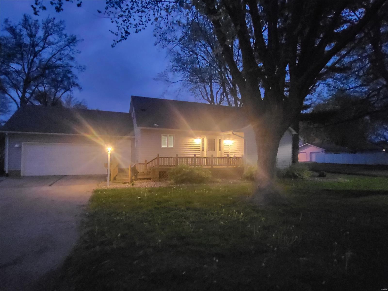 575 N Plum Street Property Photo