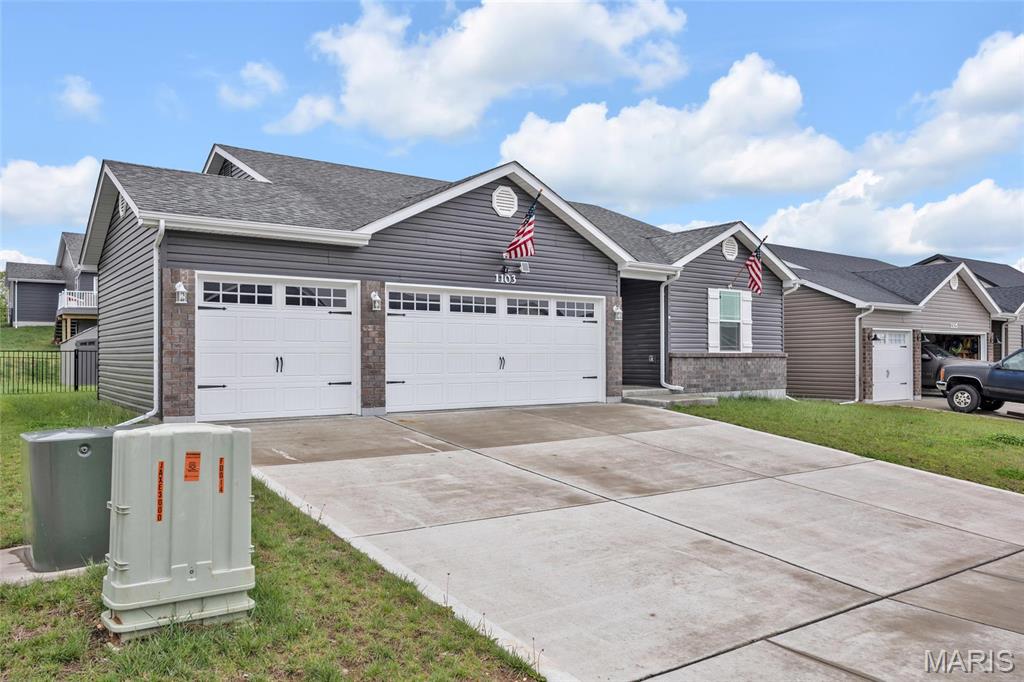 1103 Baseball Drive Property Photo 1