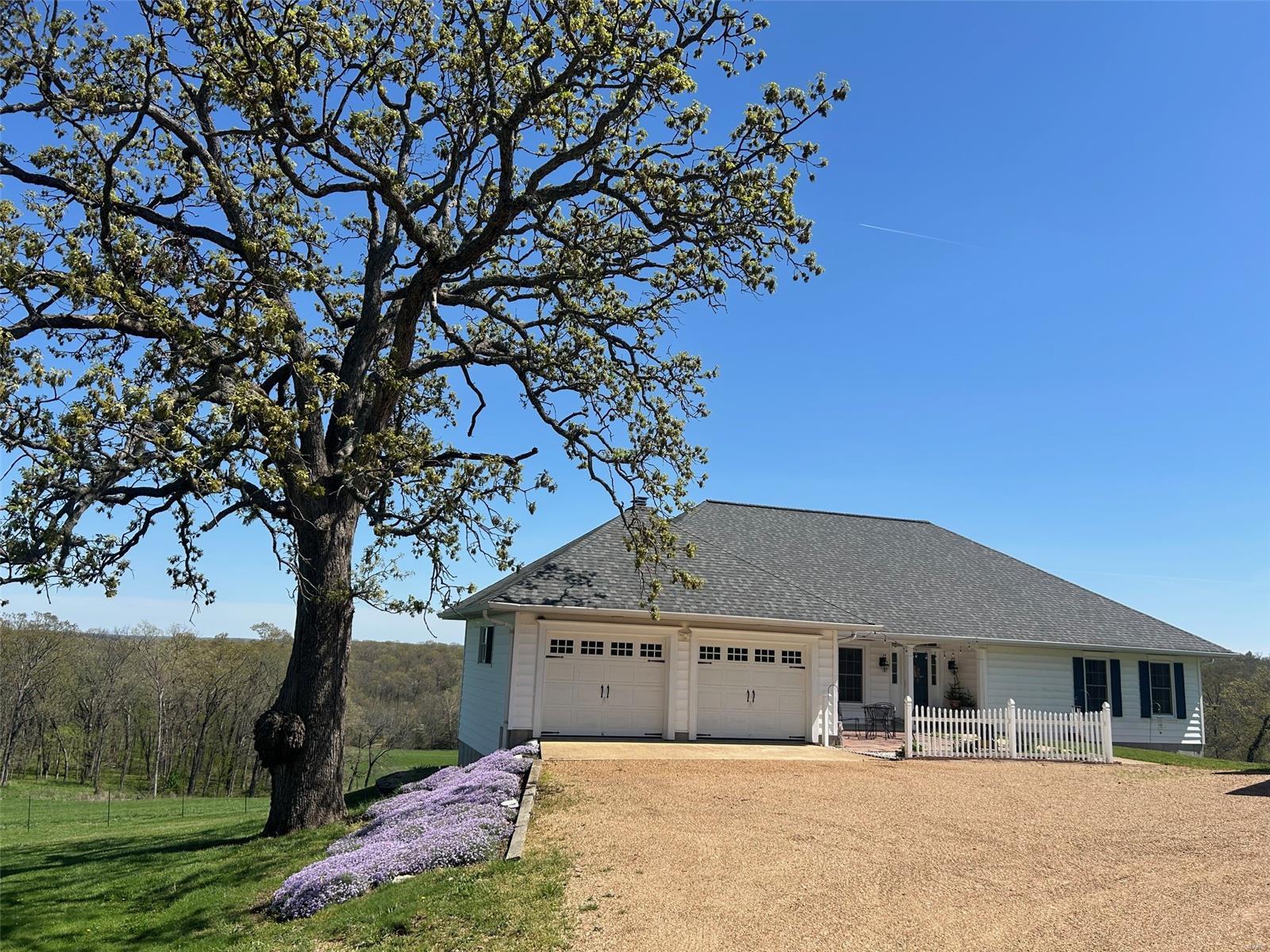 2300 Sycamore Lane Property Photo