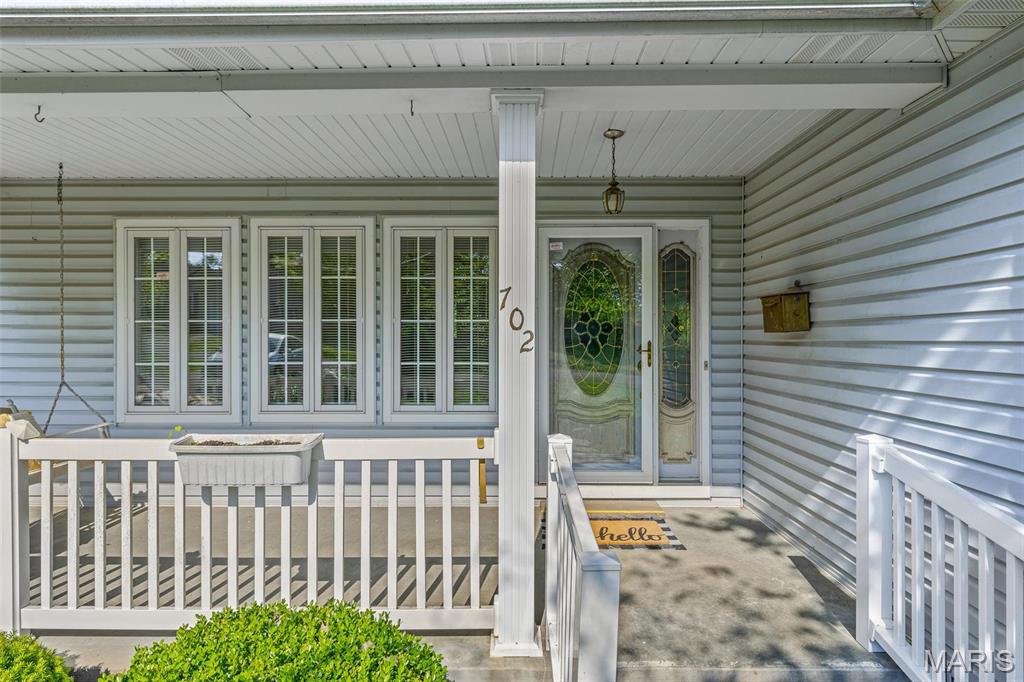 702 Oak Street Property Photo 4