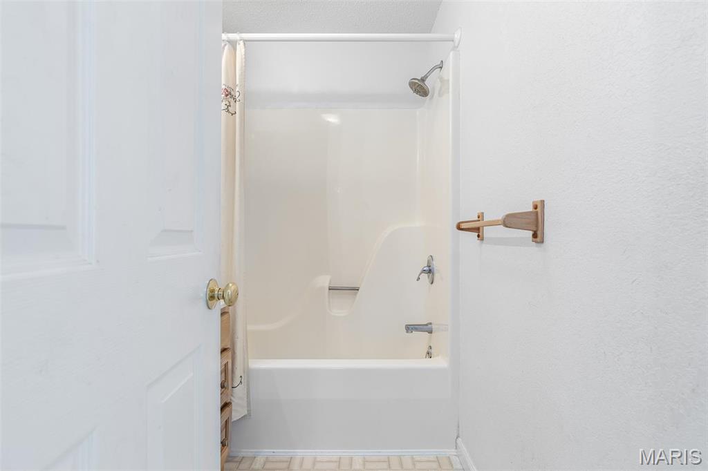 702 Oak Street Property Photo 19