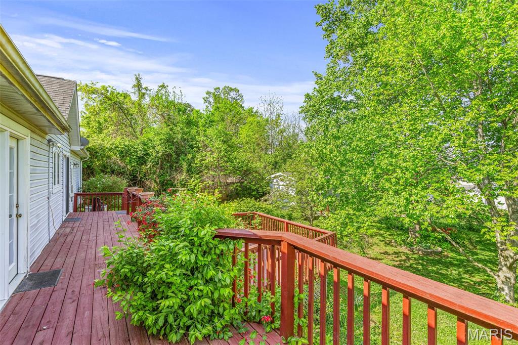 702 Oak Street Property Photo 38
