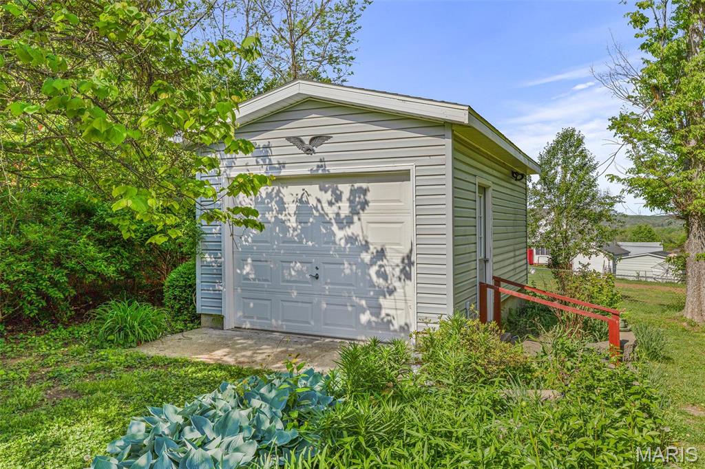 702 Oak Street Property Photo 41