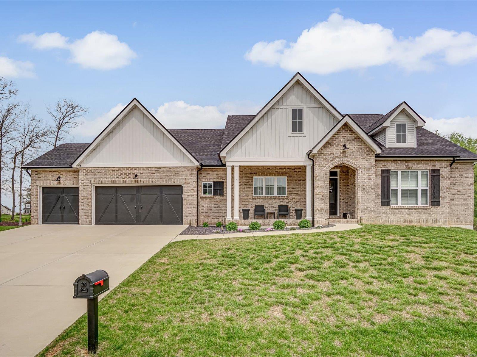 4911 Oak Falls Drive Property Photo