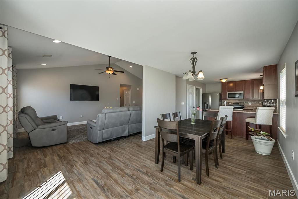3637 Moorgate Court Property Photo 11