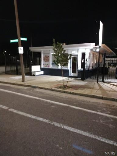 7950 N Broadway Property Photo 4