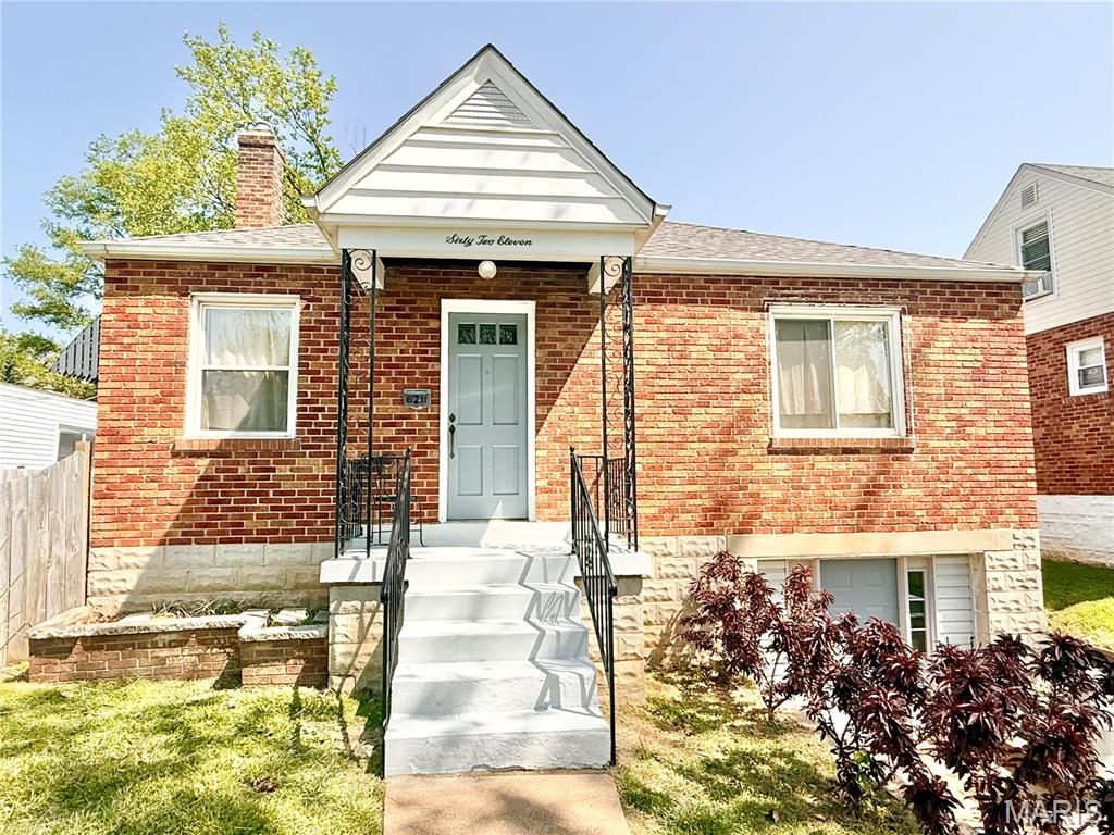 6211 Bixby Avenue Property Photo 1