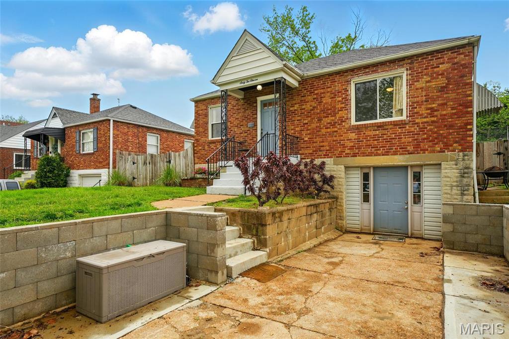 6211 Bixby Avenue Property Photo 20