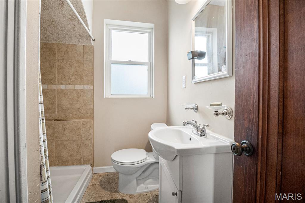 8700 Gravois Road Property Photo 13