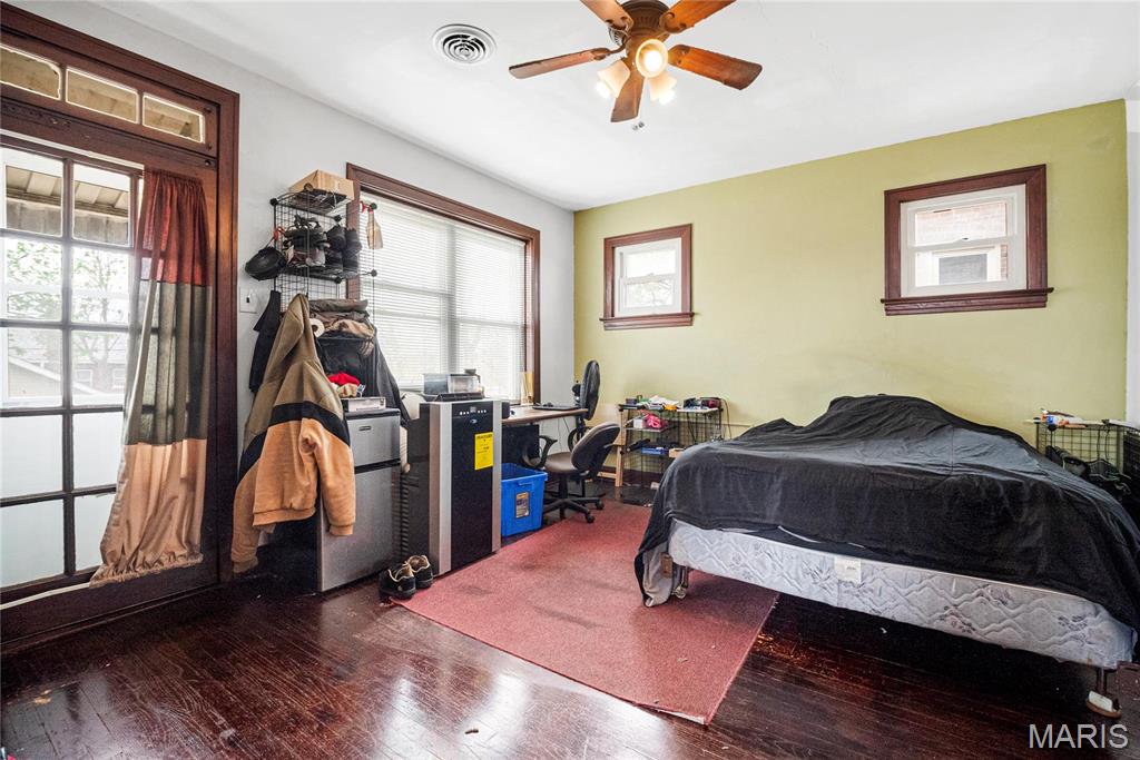 8700 Gravois Road Property Photo 19