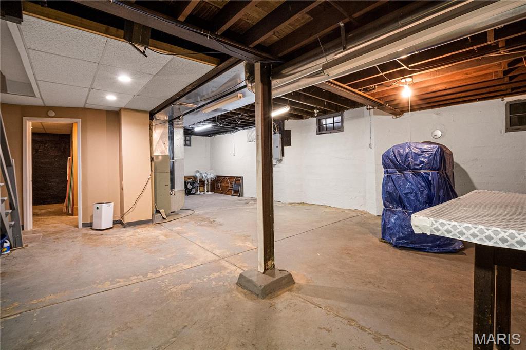 8700 Gravois Road Property Photo 30