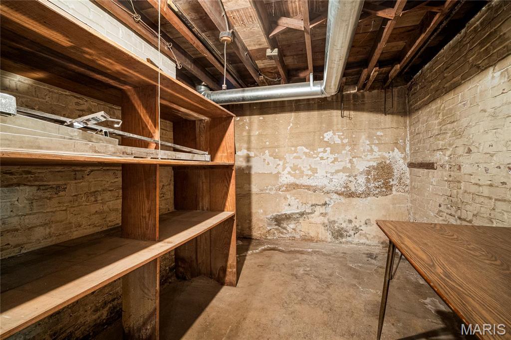 8700 Gravois Road Property Photo 31