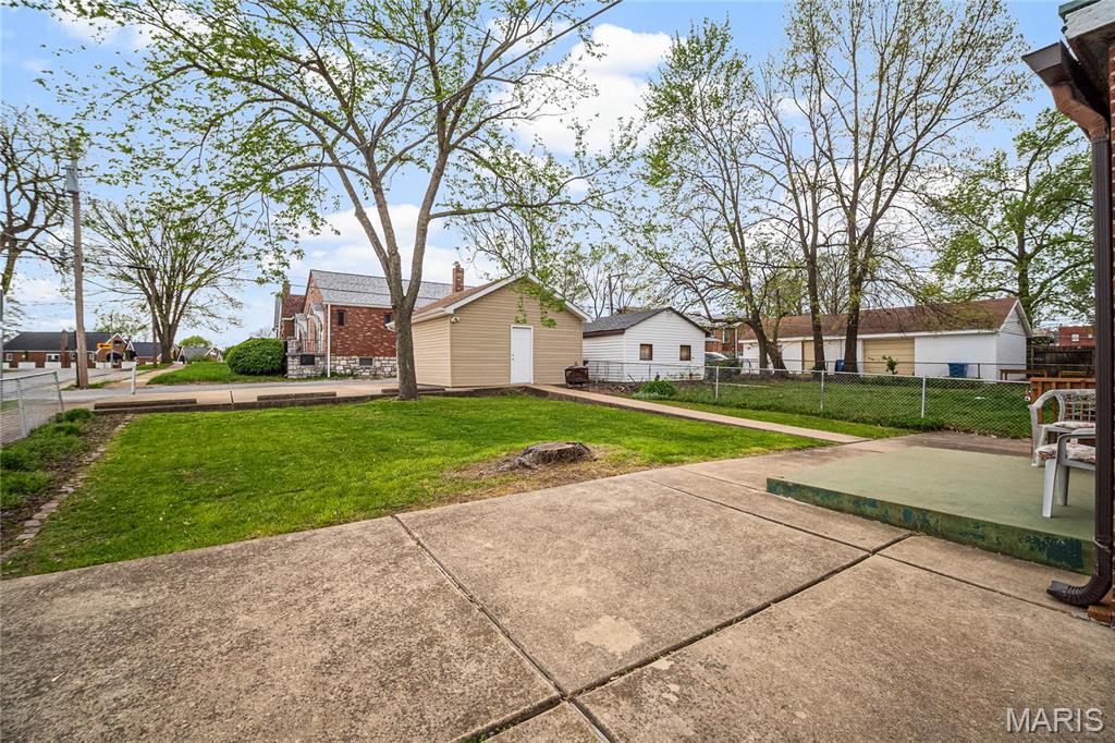 8700 Gravois Road Property Photo 35