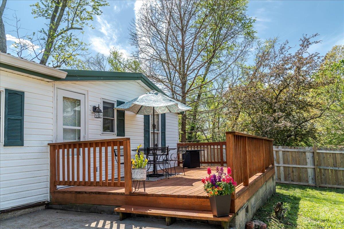 425 W Springfield Road Property Photo