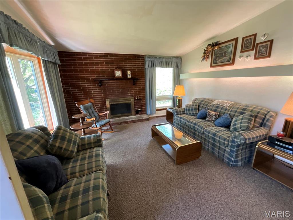 805 Willoway Avenue Property Photo 3