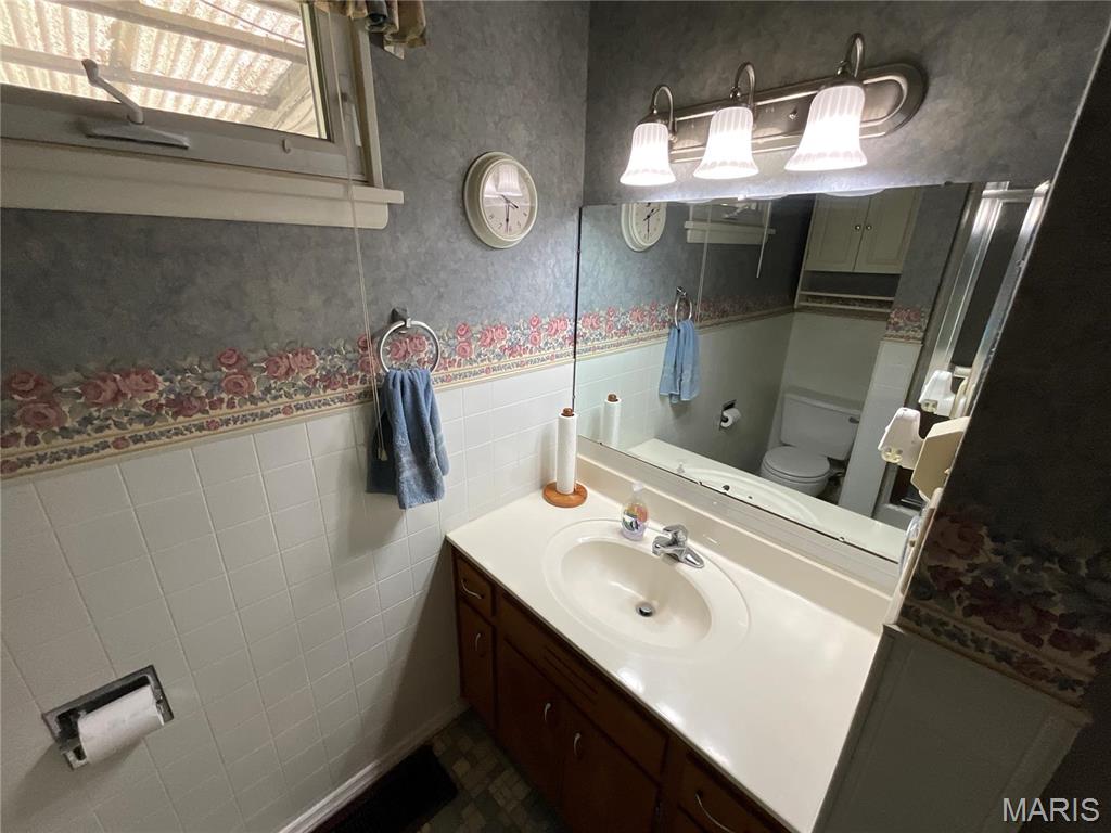 805 Willoway Avenue Property Photo 8