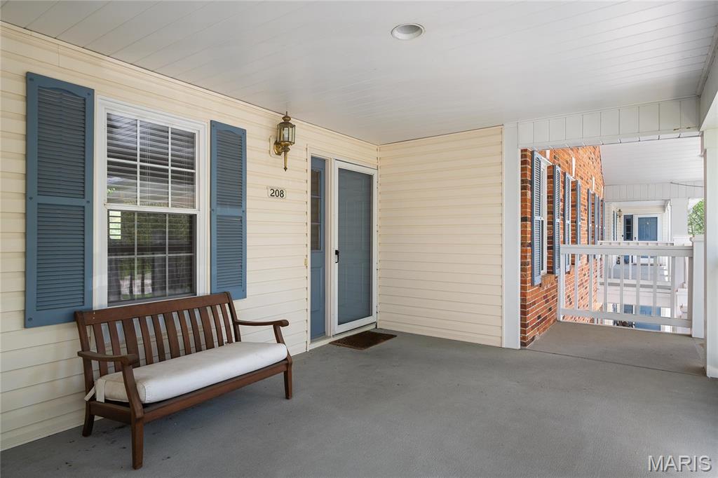 208 Waterside Drive Property Photo 1