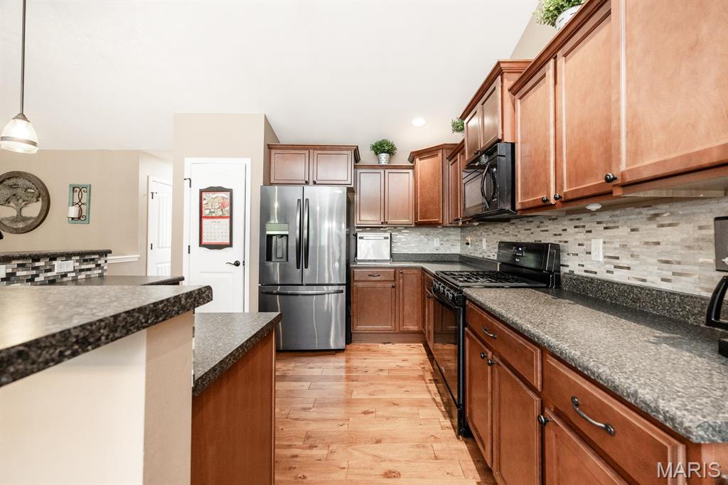 415 Turquoise Court Property Photo 11