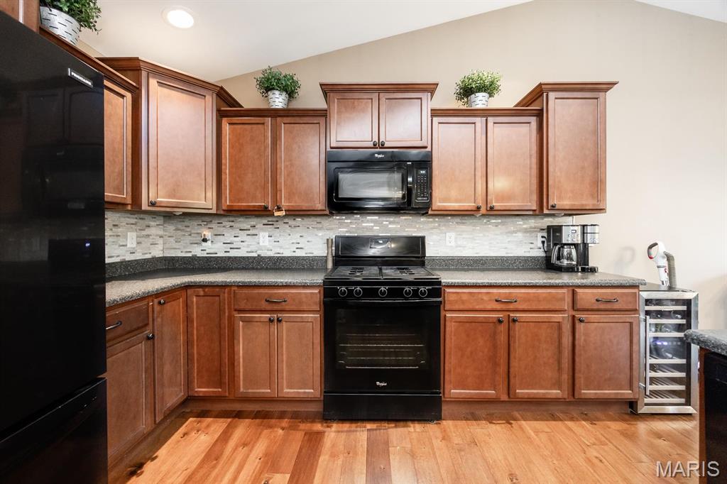415 Turquoise Court Property Photo 12