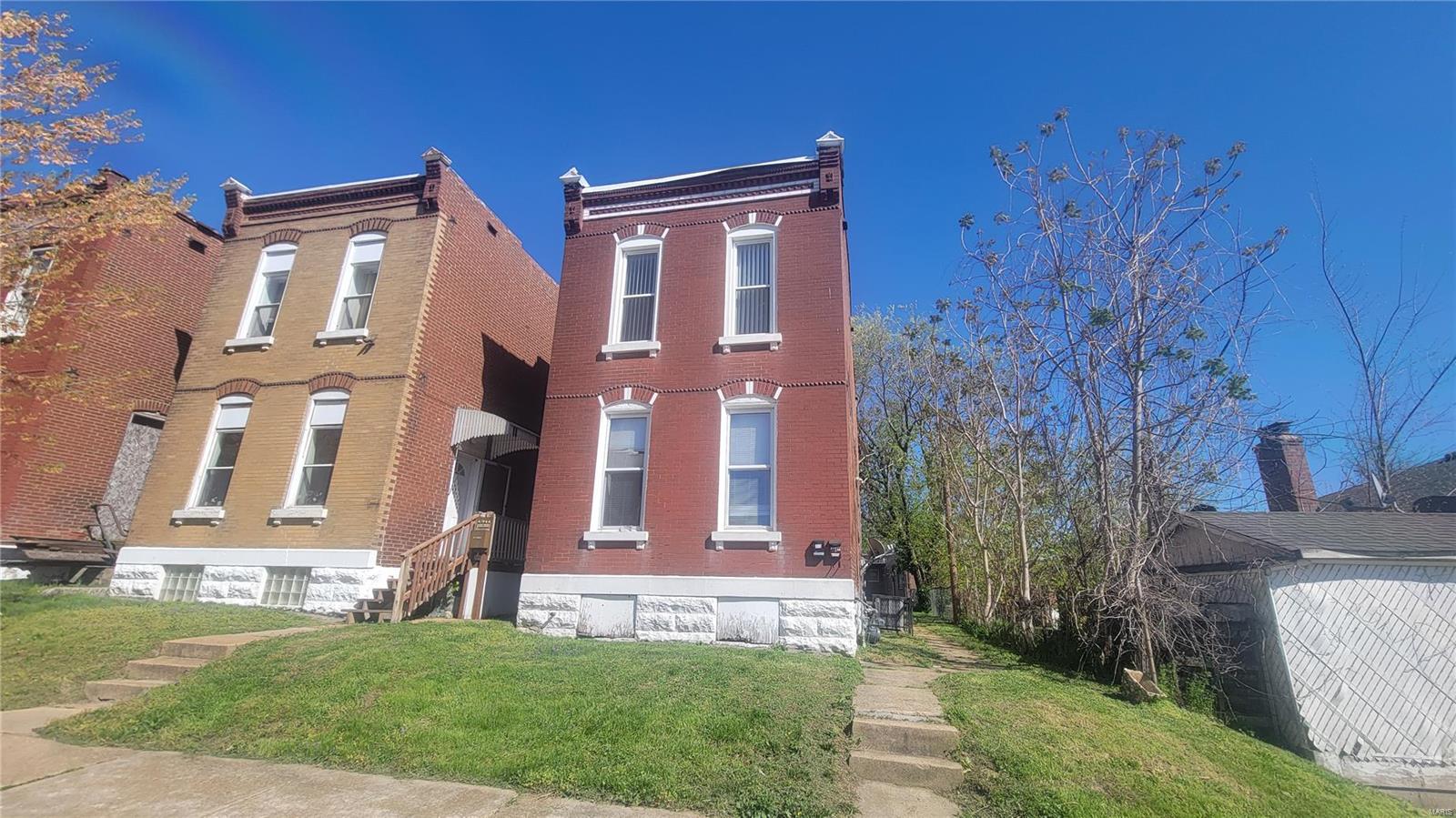 5216 S Compton Avenue Property Photo