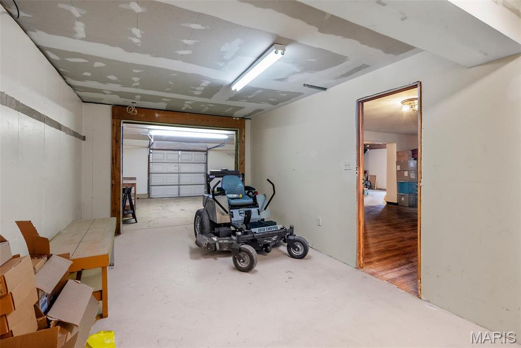 2595 State Road F Property Photo 46