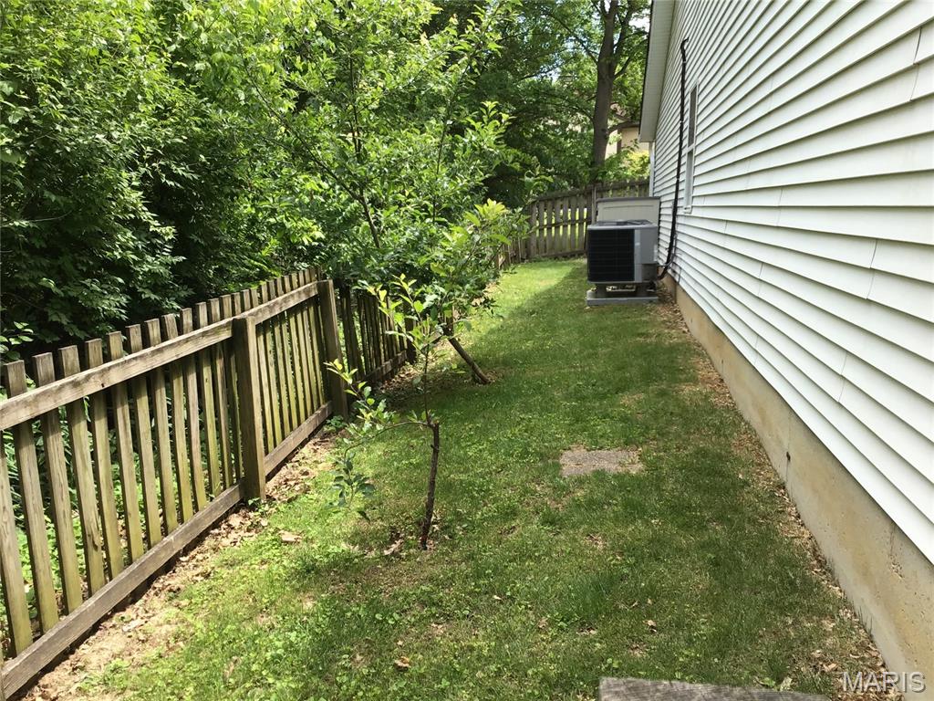 21 Wenona Ct. Property Photo 2