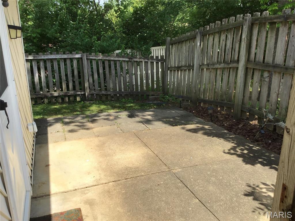 21 Wenona Ct. Property Photo 24