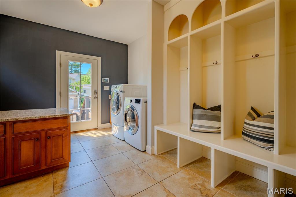 734 Fuhrmann Terr Property Photo 21