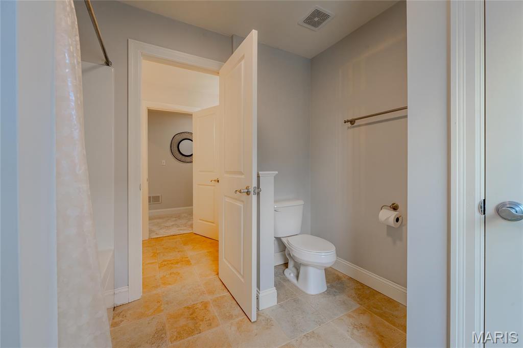734 Fuhrmann Terr Property Photo 36