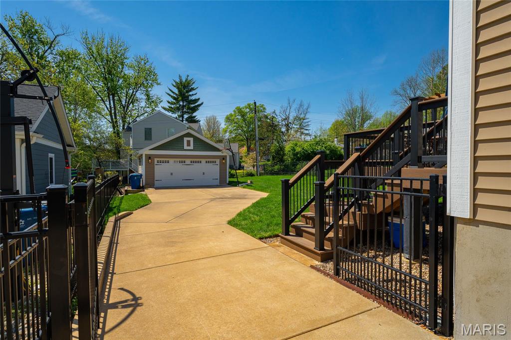 734 Fuhrmann Terr Property Photo 60