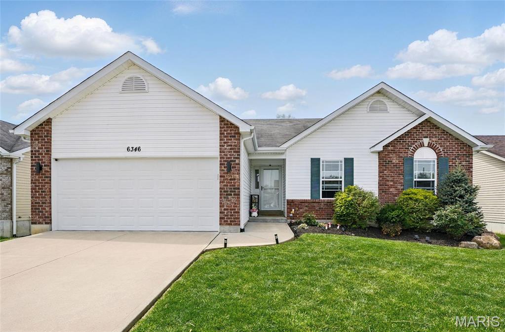 6346 Twin Springs Boulevard Property Photo 1