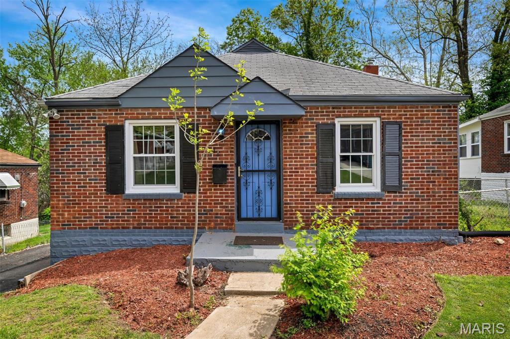 5212 Fletcher Street Property Photo 1