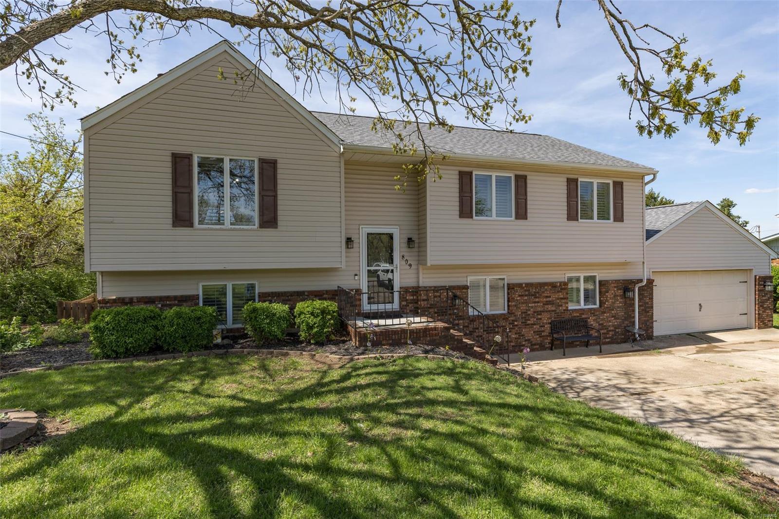809 Cottage Road Property Photo