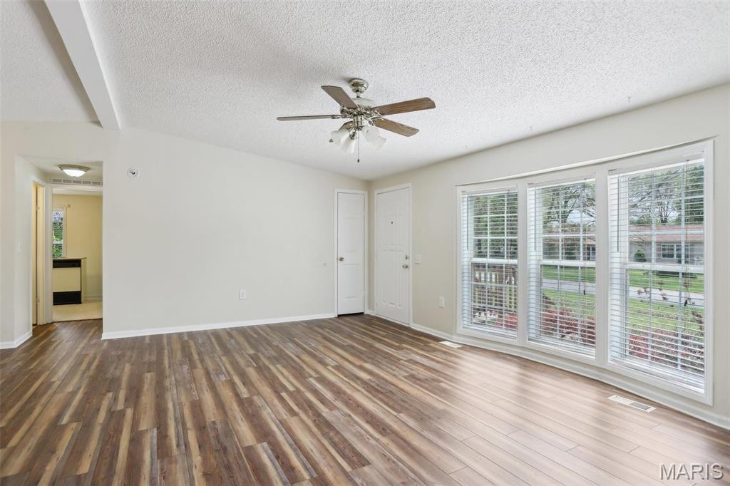 21839 Dove Lane Property Photo 4