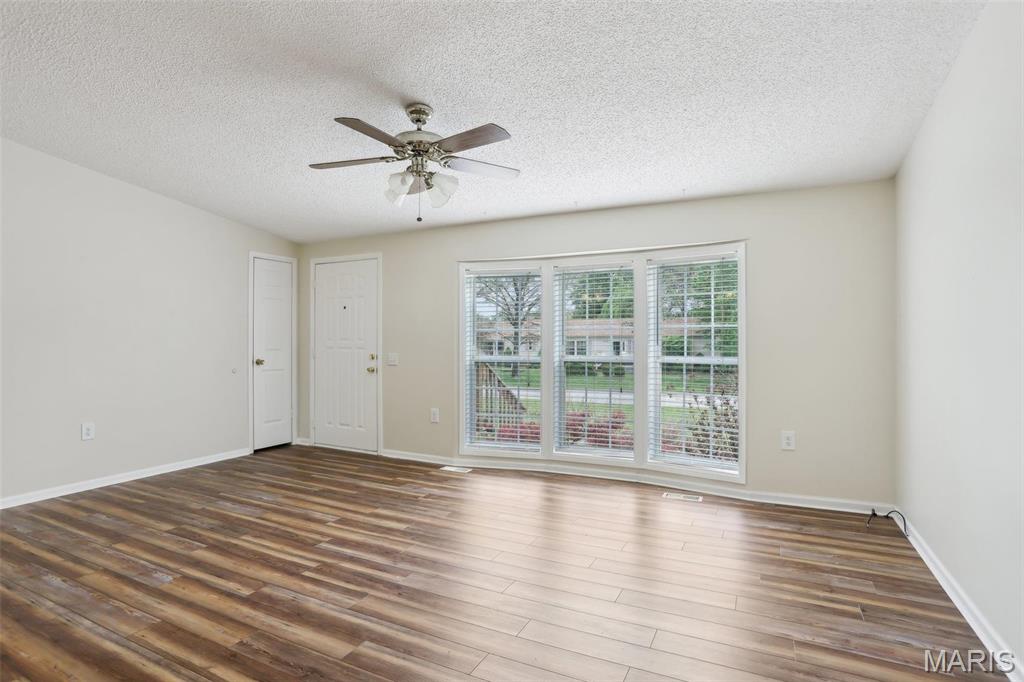 21839 Dove Lane Property Photo 5