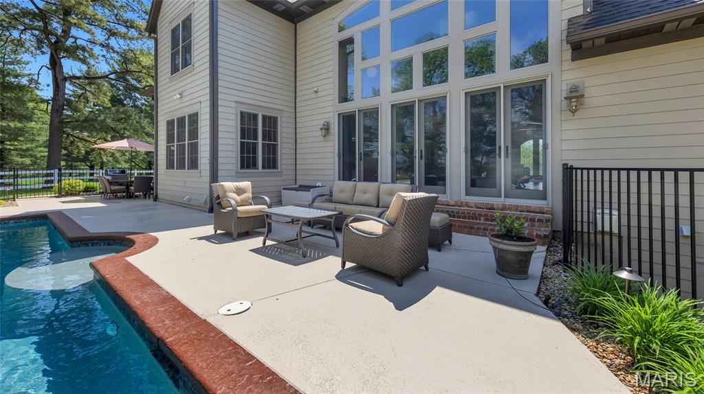 18231 Canyon Forest Court Property Photo 11
