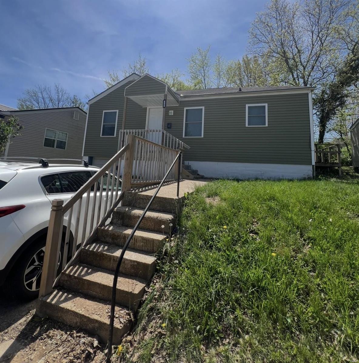 804 E 5th Street Property Photo