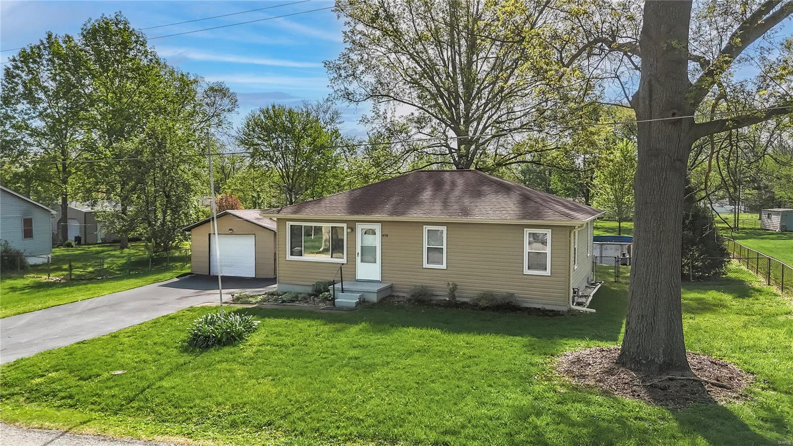 478 Mabel Drive Property Photo